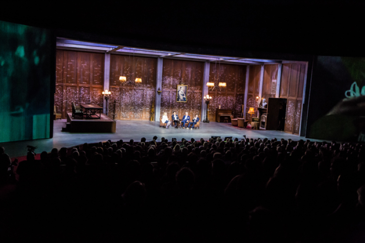 TheaterHangaar