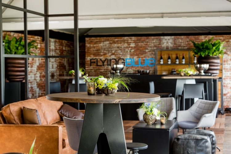 Van der Maarel Eventstyling - Verhuurt sfeer!