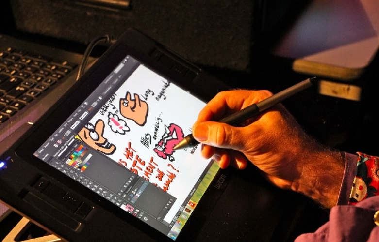 Live cartoonist