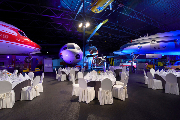 Dineren in de museumzaal