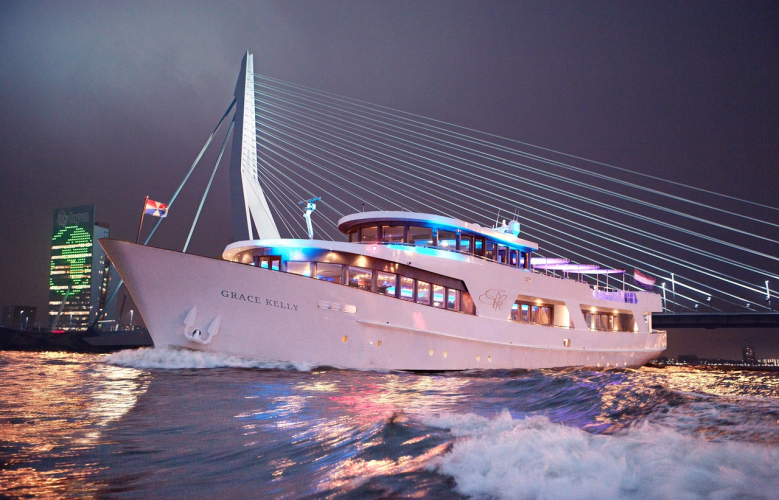 Partyschip Grace Kelly