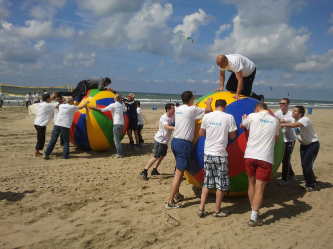 strand zeskamp teambuilding