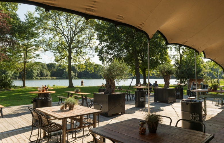 Buitenlocatie aan het water