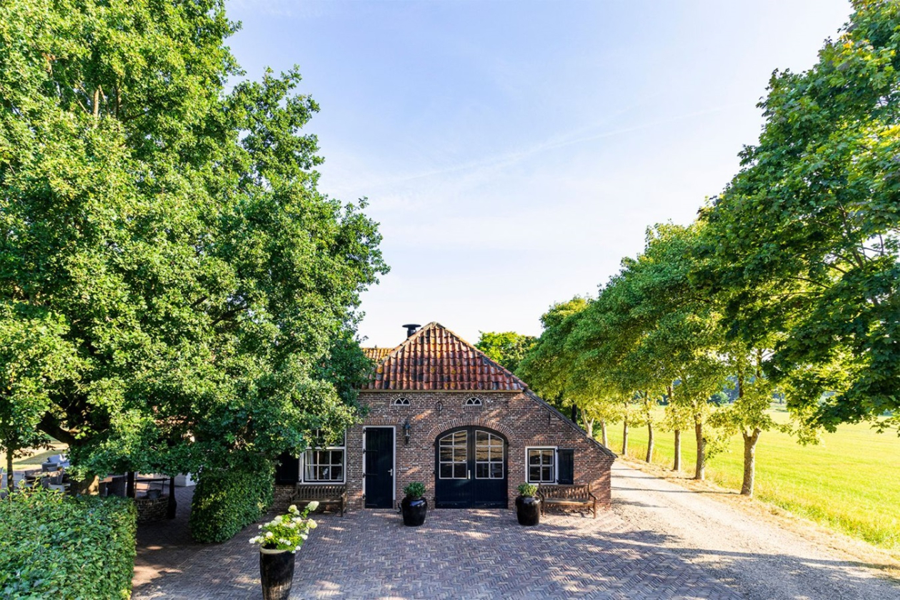 Hoeve Sparrendam buiten 