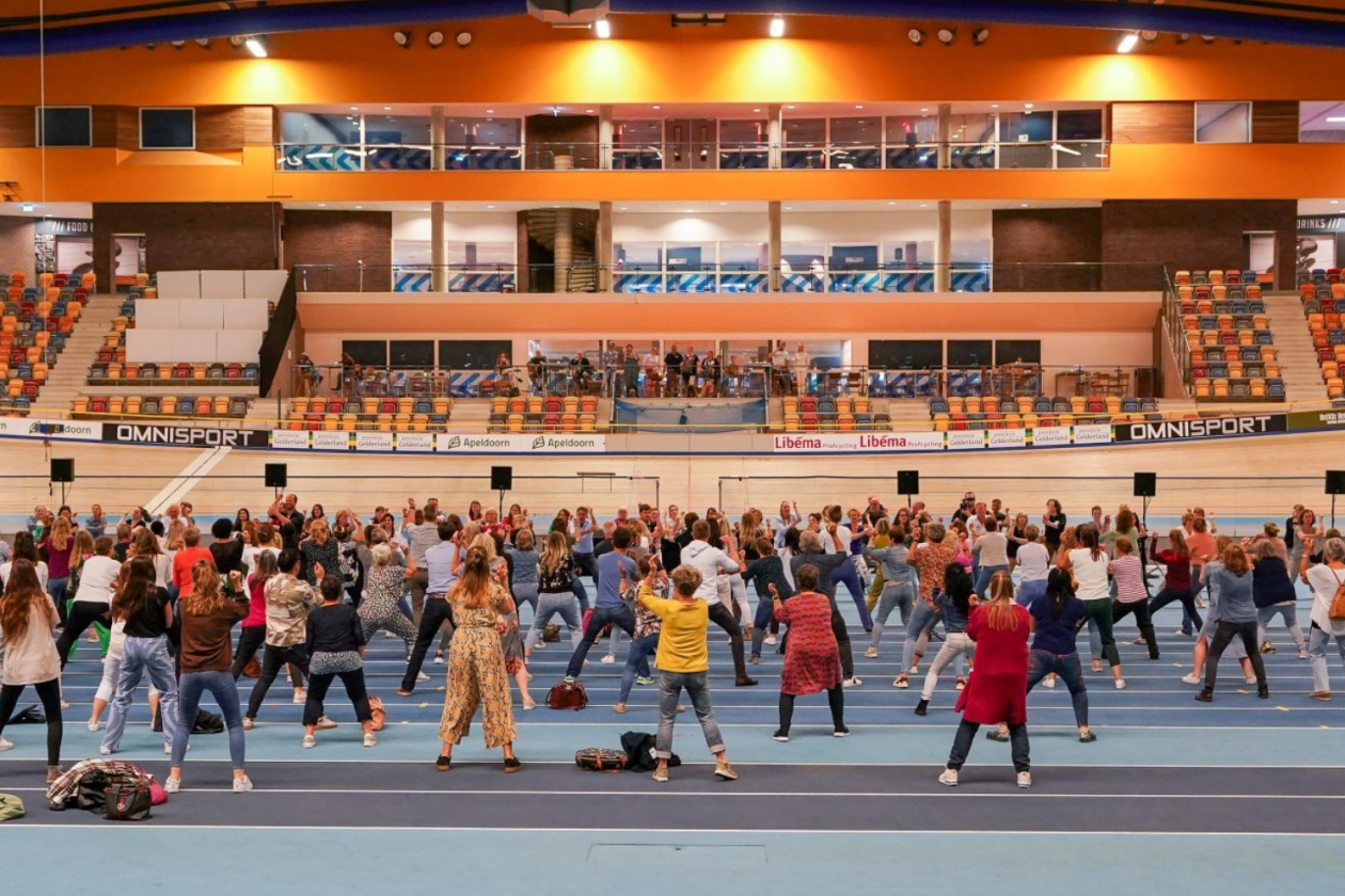 Haka-workshop tijdens bedrijfsevenement in de Wieler- en Atletiekhal