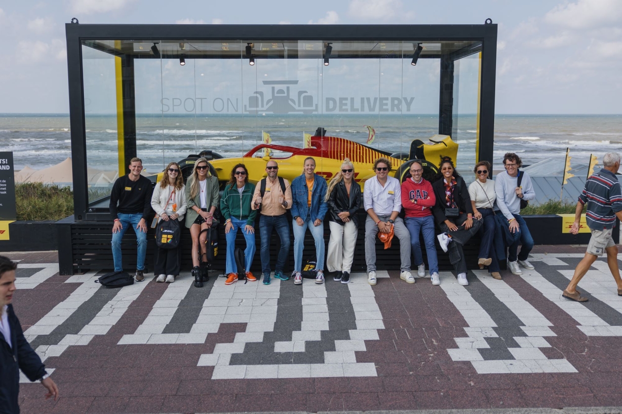 Momice - DHL
