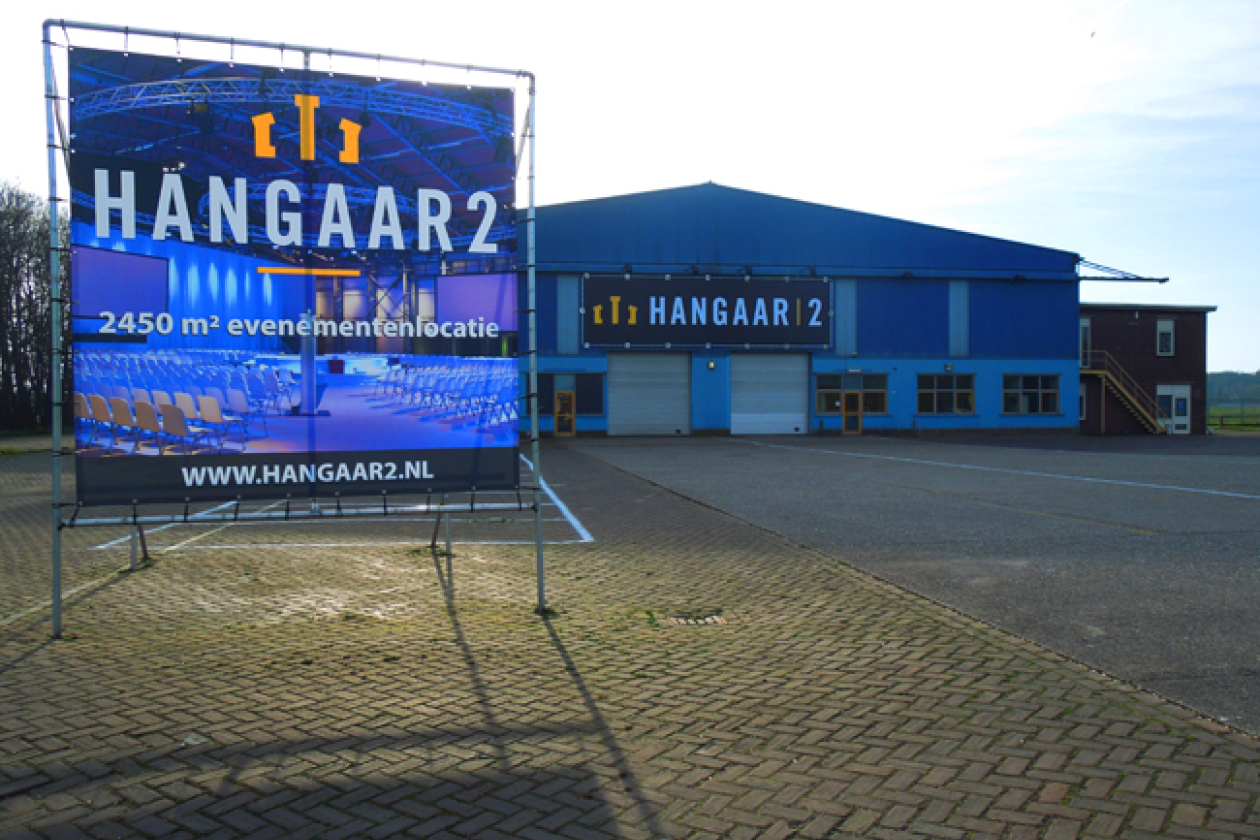 Hangaar2