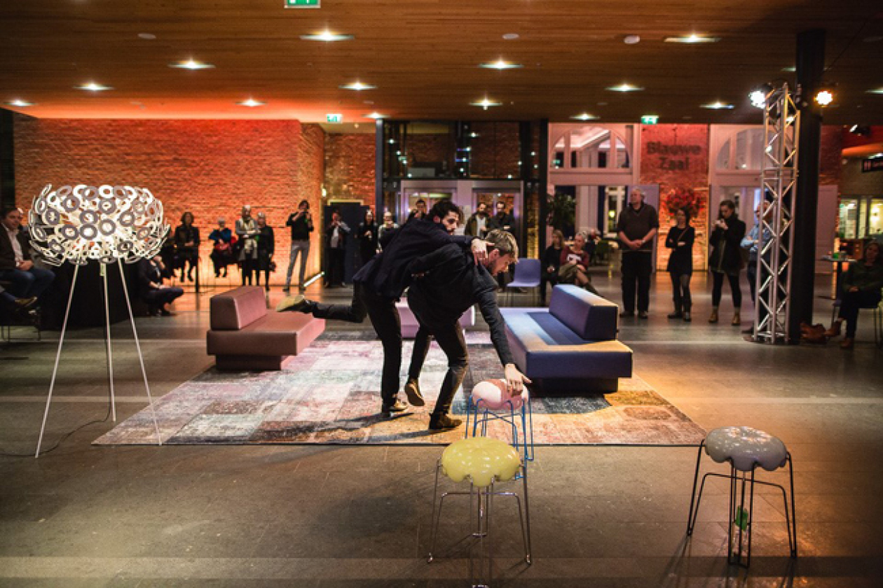 Dansers in de Grote Foyer