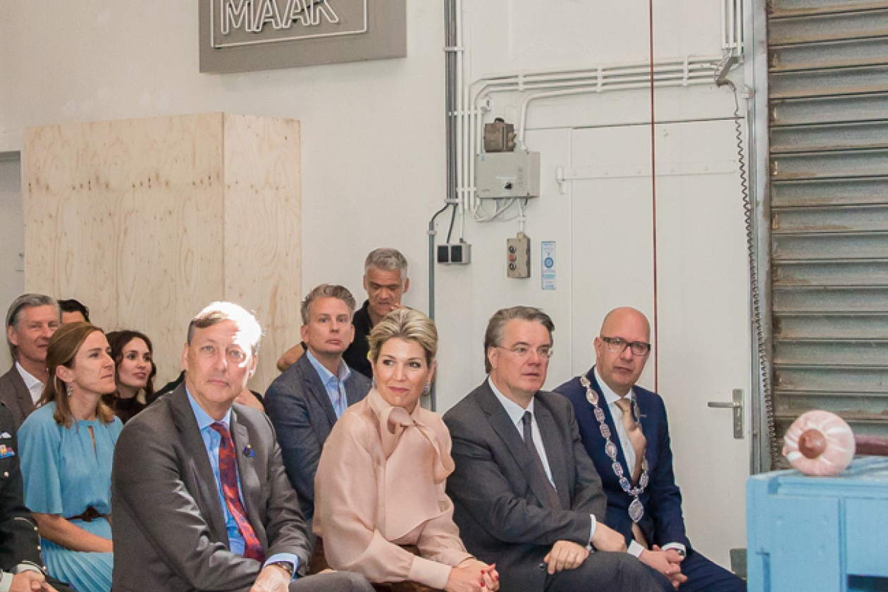 Koningin Máxima tijdens de opening van Social Label in het Werkwarenhuis. Foto > ByMarjo 