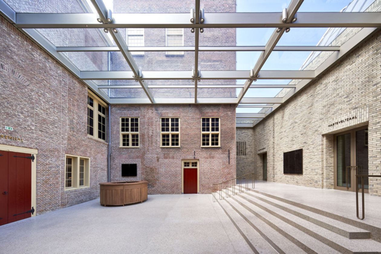Museum De Lakenhal