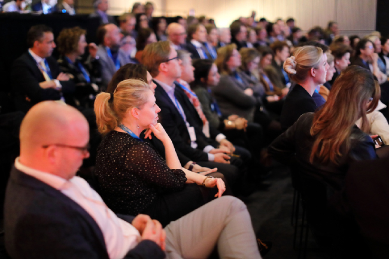 Musea en evenementen: de dans tussen collectie en commercie