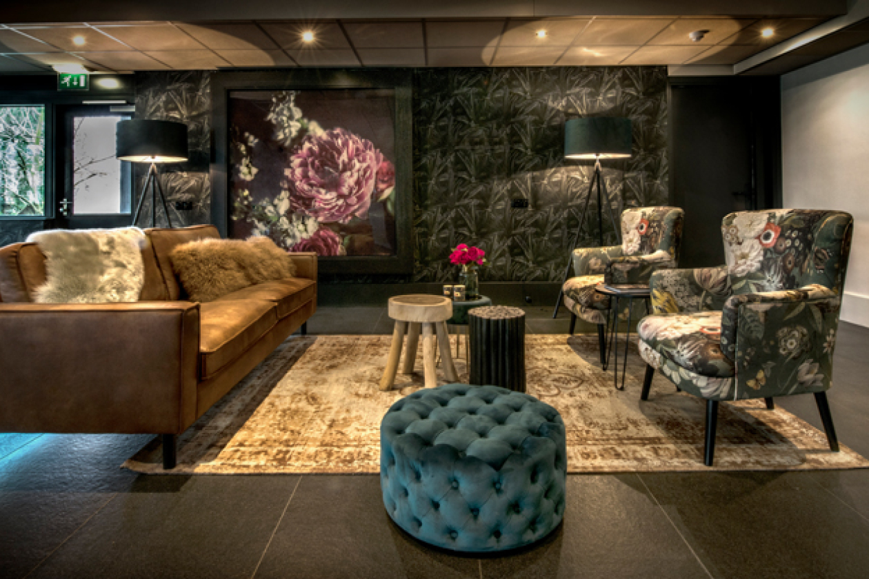 Restaurant Lounge