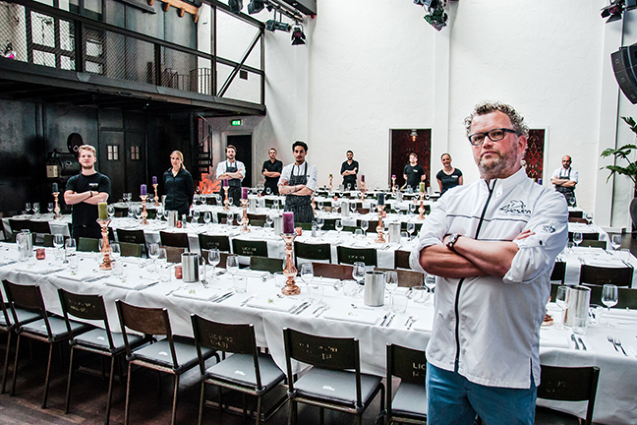 TOBACCO Theater - Keuken Equipe