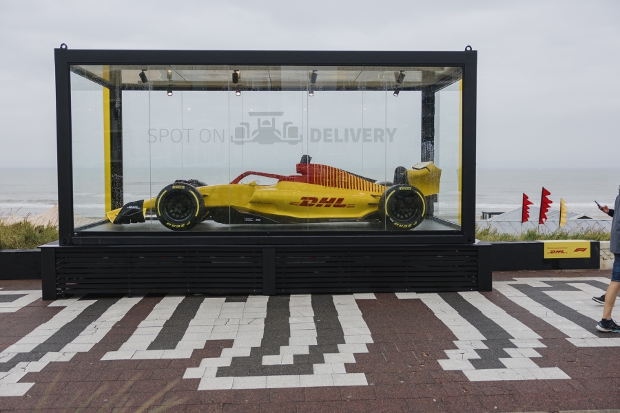 Momice - DHL