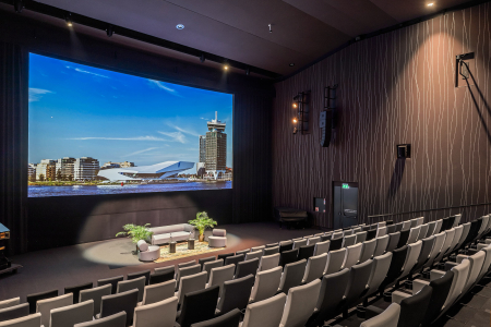 Cinema 1 zijkant