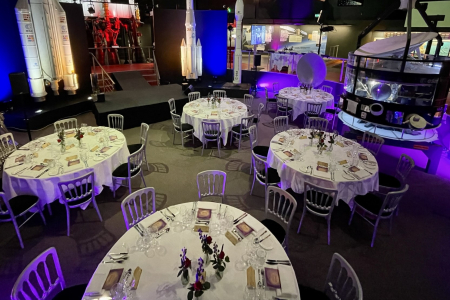 Een diner bij Space Expo