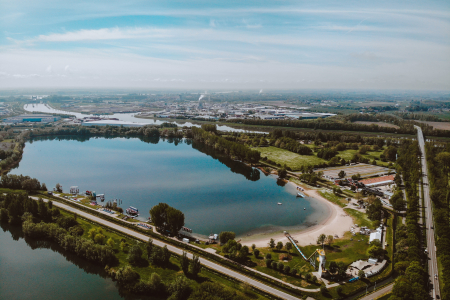 Overzicht van het terrein.