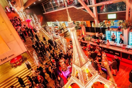 Verlichte Eiffeltoren decorstuk 770(h)cm