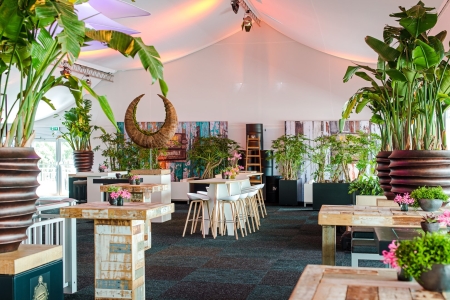 Van der Maarel Eventstyling - Verhuurt sfeer!