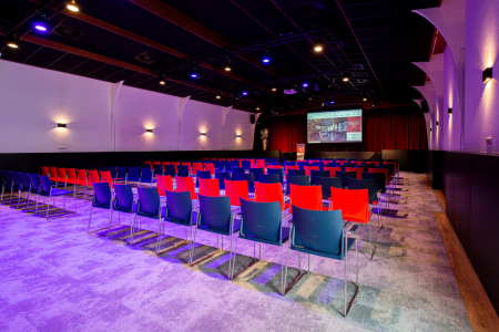 Congreshal voor 300 personen