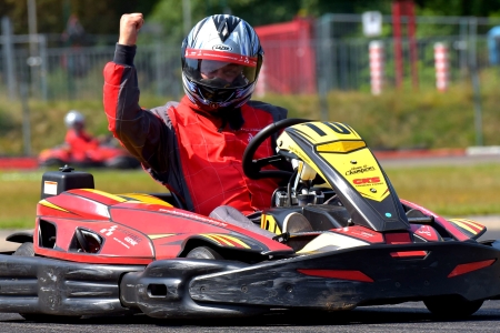 Je hebt helemaal geen ervaring nodig om te karten!