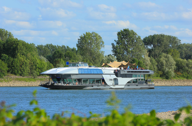 Ocean Diva op het water