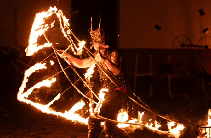 Mdwinter Fair Archeon