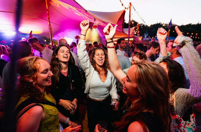 pop-upborrel festival