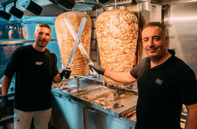 Mangal Döner x Lukas Podolski10