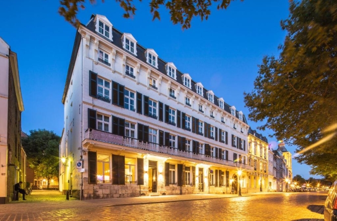 Q Hospitality Group