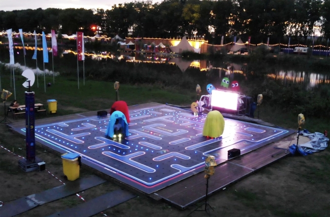 Pac Man spel buiten