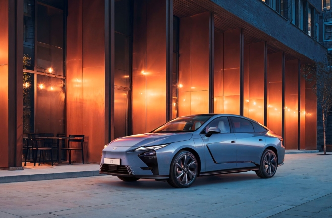 Lexus