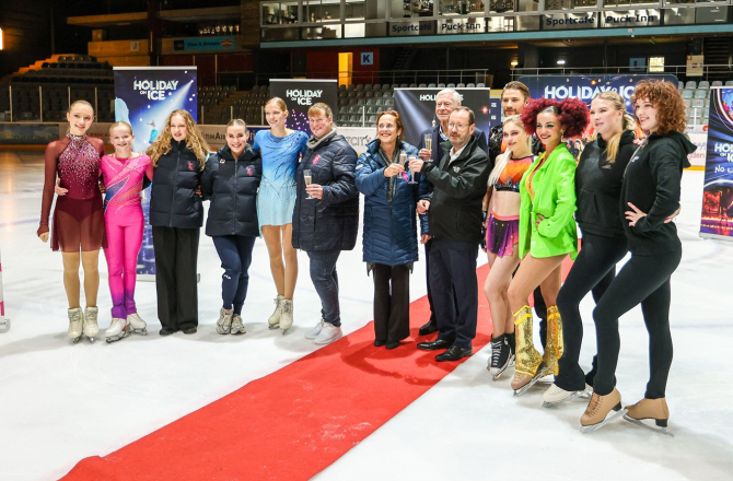 holiday on ice