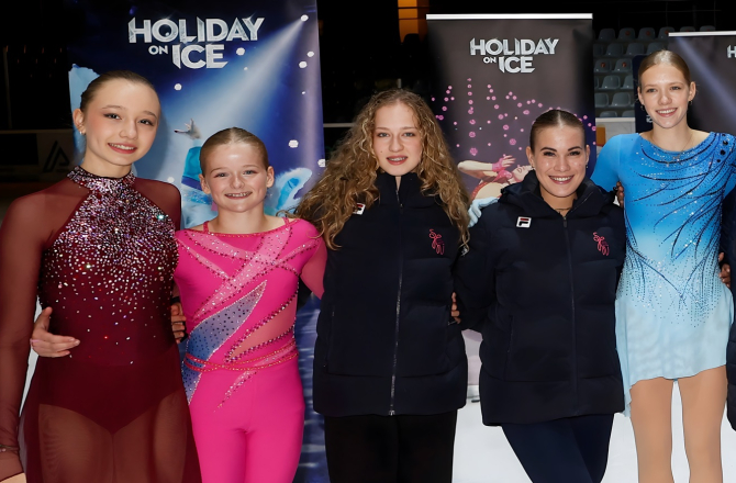 skn holiday on ice
