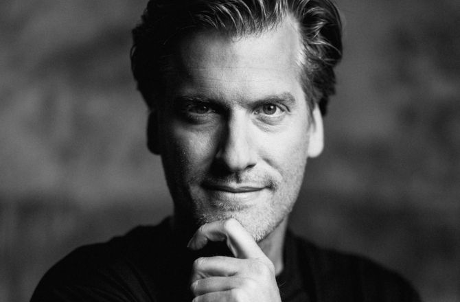 Portretfoto van Niels Houtepen
