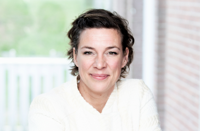 Iris van den Akker