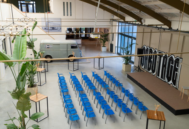 Hier zie je Het Breinplein in theateropstelling