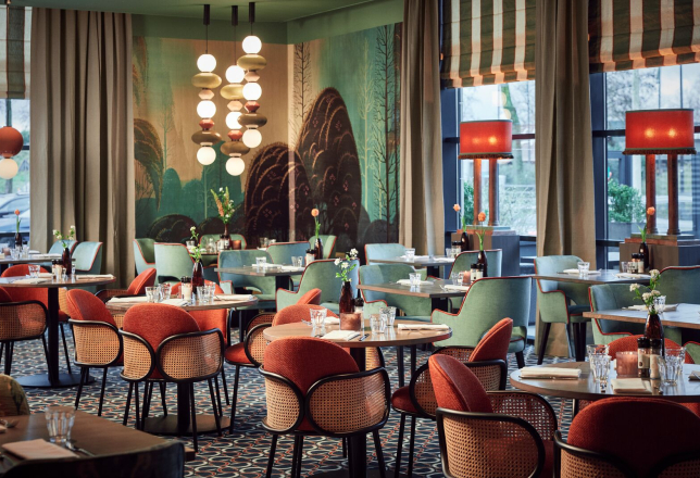 Vernieuwde restaurant van Van der Valk Amersfoort A1