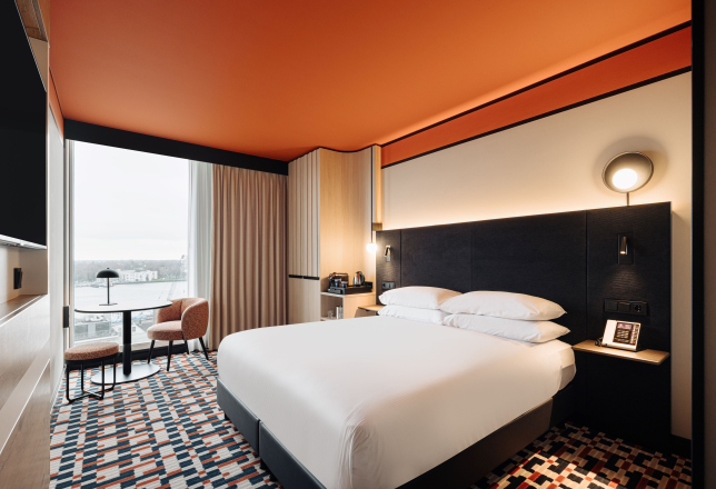 double tree hilton CS amsterdam