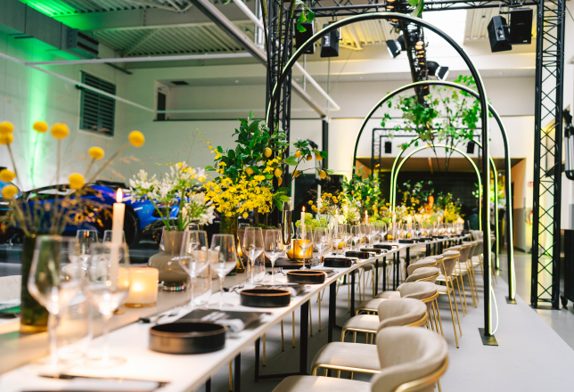 Sit-down garage diner