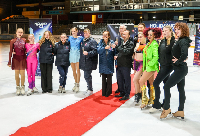 holiday on ice